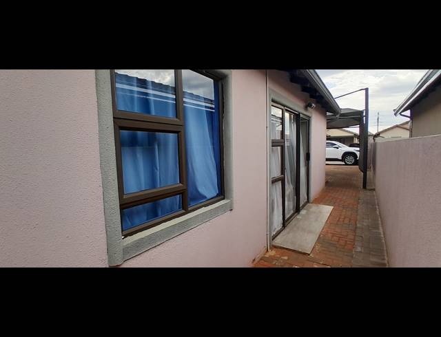 3 BEDROOM HOUSE FOR SALE IN WINDMILL PARK